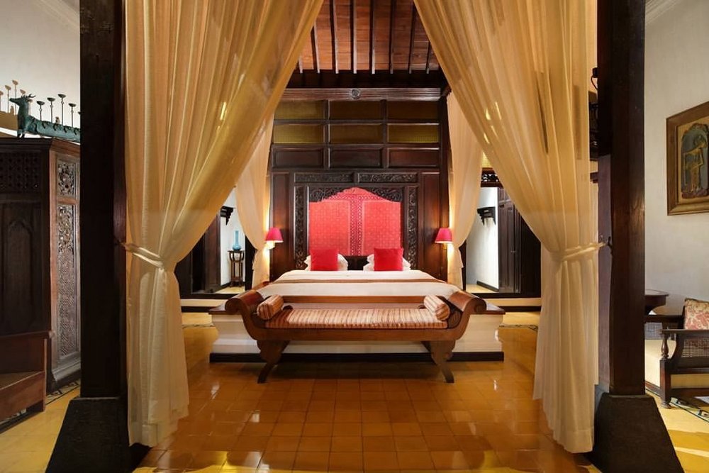 Luxusreise Indonesien, Luxus-Schlafzimmer, MesaStila Resort & Spa, Magelang, Indonesien
