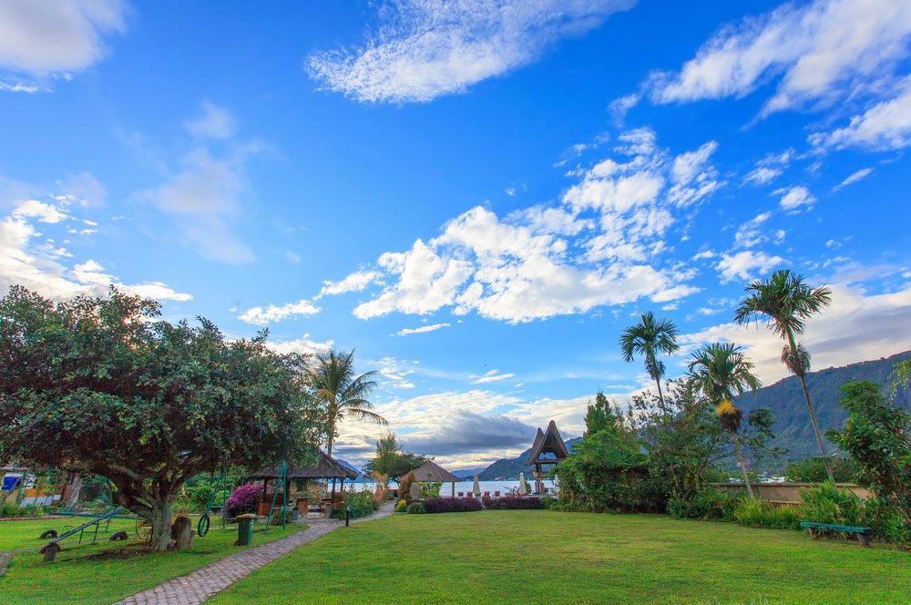 Gartenanlage, Tabo Cottages, Sumatra Reise, Luxusreise Indonesien