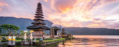 Wassertempel auf Bali, Indonesien Rundreisen